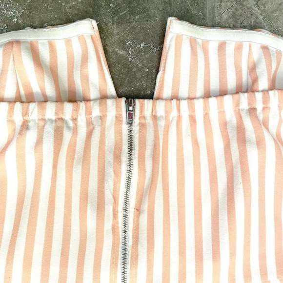 🛍️Host Pick!🛍️ Adorable Jumpsuit Off-theShoulder L - Picture 7 of 15